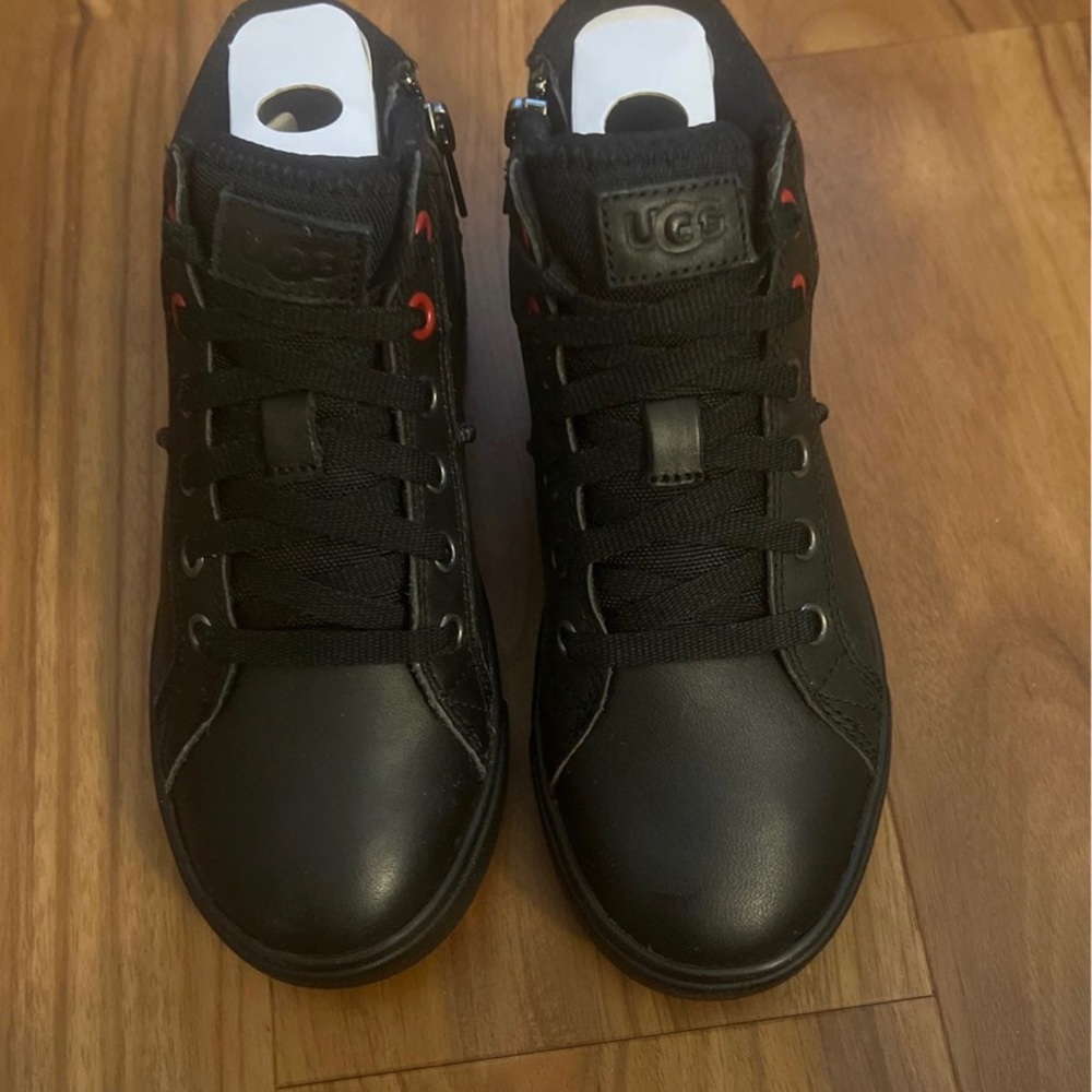Uggs sneakers